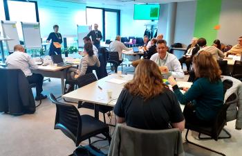Séance de travail sur le dialoque social environnemental